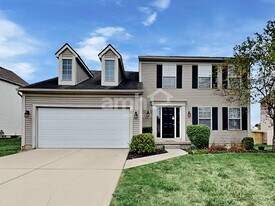 494 Lockmead Dr in Pataskala, OH - Building Photo