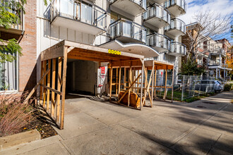 Le Manoir LaFontaine in Montréal, QC - Building Photo - Building Photo