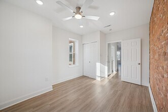 5644 Blakemore St in Philadelphia, PA - Building Photo - Building Photo