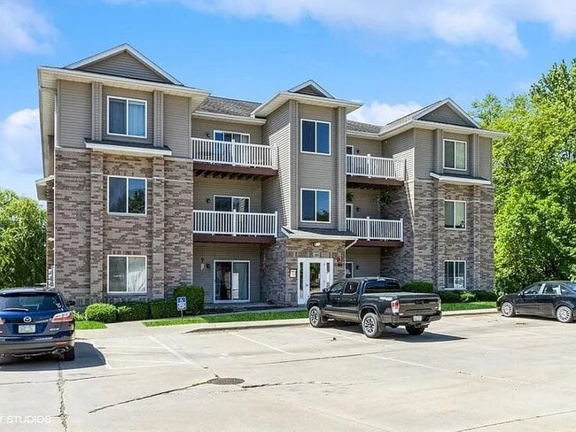 285 Sadler Ln, Unit 302