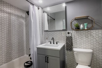 Observer Park in Hoboken, NJ - Building Photo - Interior Photo