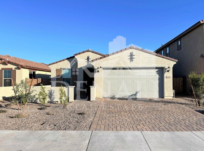 property at 7954 W Medlock Dr