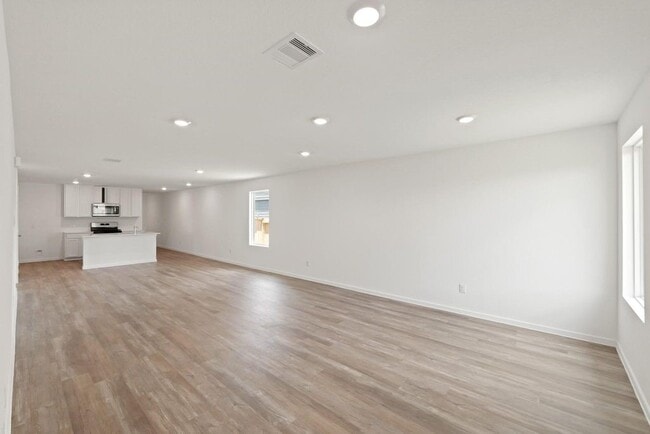 property at 40847 Hawthorne Glades St