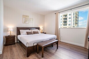 2280 SW 32nd Ave in Miami, FL - Building Photo