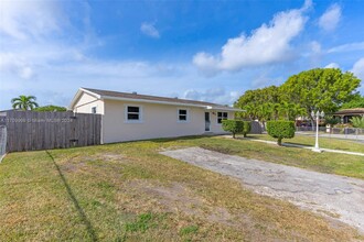 30104 SW 152nd Ct in Homestead, FL - Building Photo - Building Photo