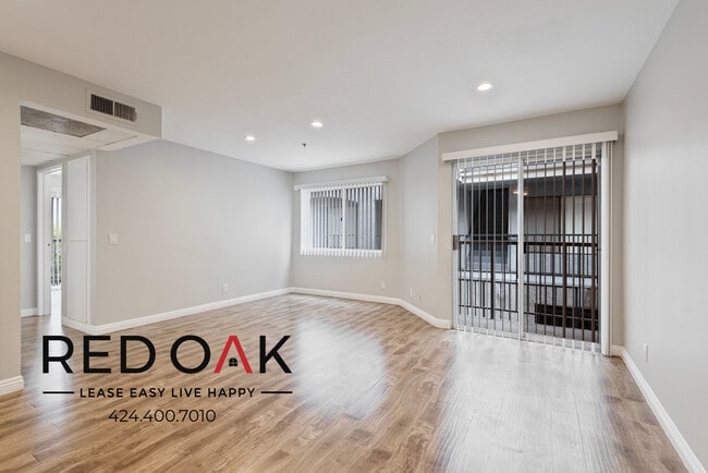 5224 Cartwright Ave, Unit 7 in Los Angeles, CA - Building Photo - Building Photo