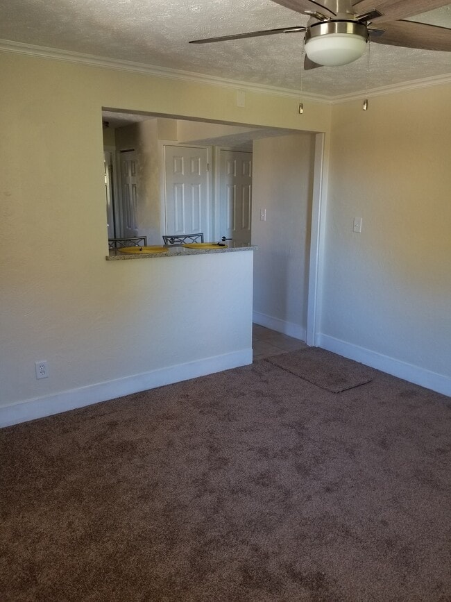 2807 Middle Rd, Unit 1 in Glenshaw, PA - Foto de edificio - Building Photo