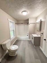 489 Evergreen Rd, Unit 489B Evergreen Rd in Leechburg, PA - Building Photo - Building Photo