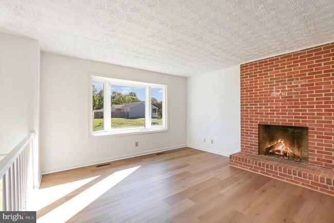 802 Shamrock Dr in Fredericksburg, VA - Building Photo - Building Photo