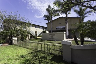 Watch Hill Apartments in Port Hueneme, CA - Foto de edificio - Building Photo