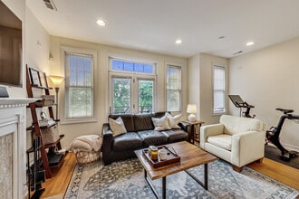 1330 W Fletcher St in Chicago, IL - Building Photo - Building Photo