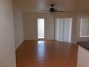 4751 Via Palm Lakes in West Palm Beach, FL - Building Photo - Building Photo