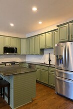 2416 W Thomas St in Chicago, IL - Building Photo - Building Photo