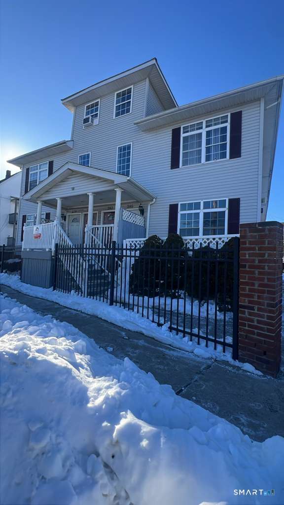 property at 285 Waterview Ave