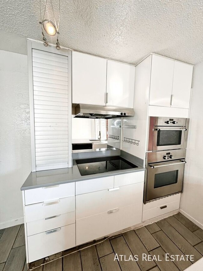 218 W Rockrimmon Blvd in Colorado Springs, CO - Building Photo - Building Photo