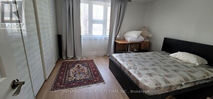 261 Soudan Ave in Toronto, ON - Building Photo - Building Photo