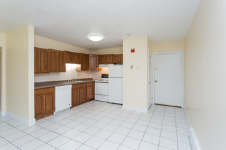 Briarcliff Apartments in Raynham, MA - Building Photo - Interior Photo