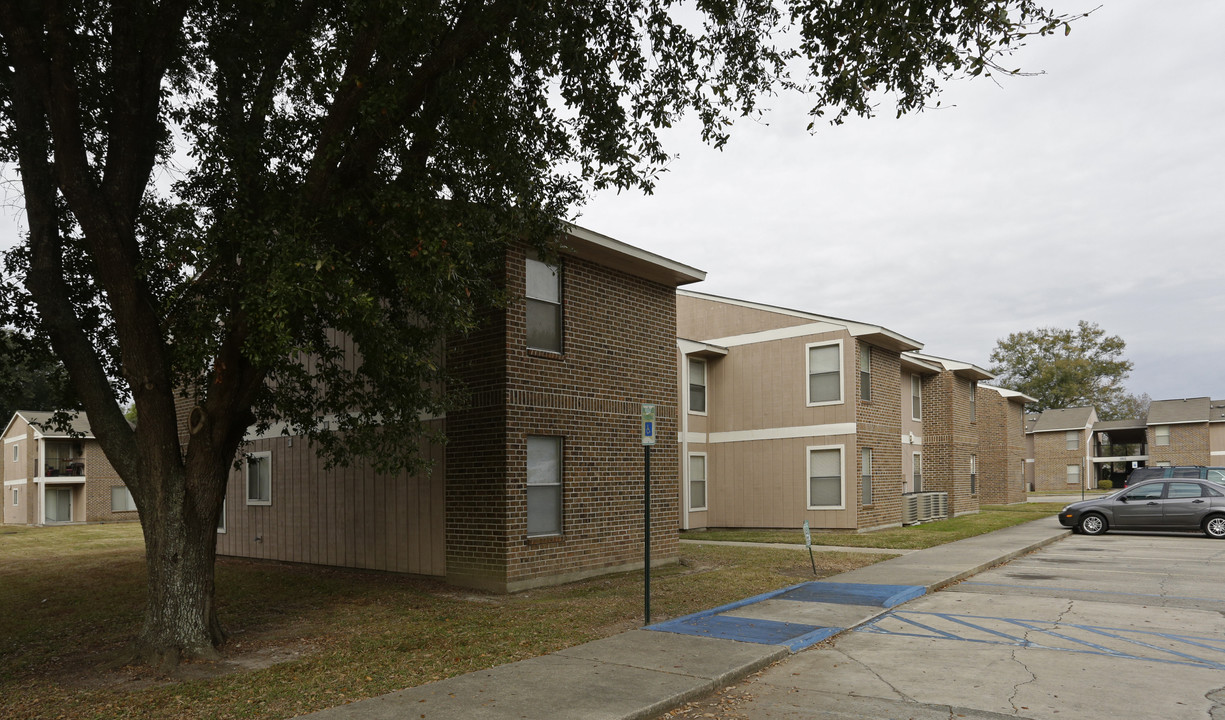 Westport Village in Port Allen, LA - Building Photo