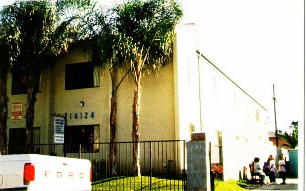 Erwin Palms in Van Nuys, CA - Building Photo - Building Photo