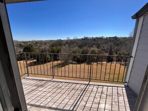 12166 Metric Blvd, Unit 370 in Austin, TX - Foto de edificio - Building Photo