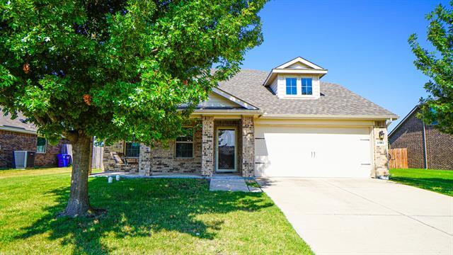 1317 N Houston St in Royse City, TX - Building Photo
