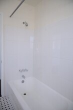 5707 Clemson St, Unit 5707 in Los Angeles, CA - Building Photo - Building Photo