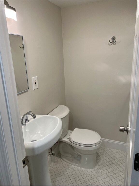 13 Anderson St, Unit B in Boston, MA - Foto de edificio - Building Photo