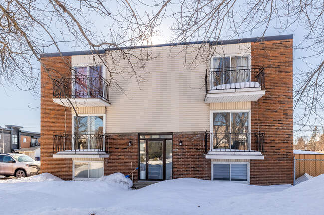 2260 Vallières Rue