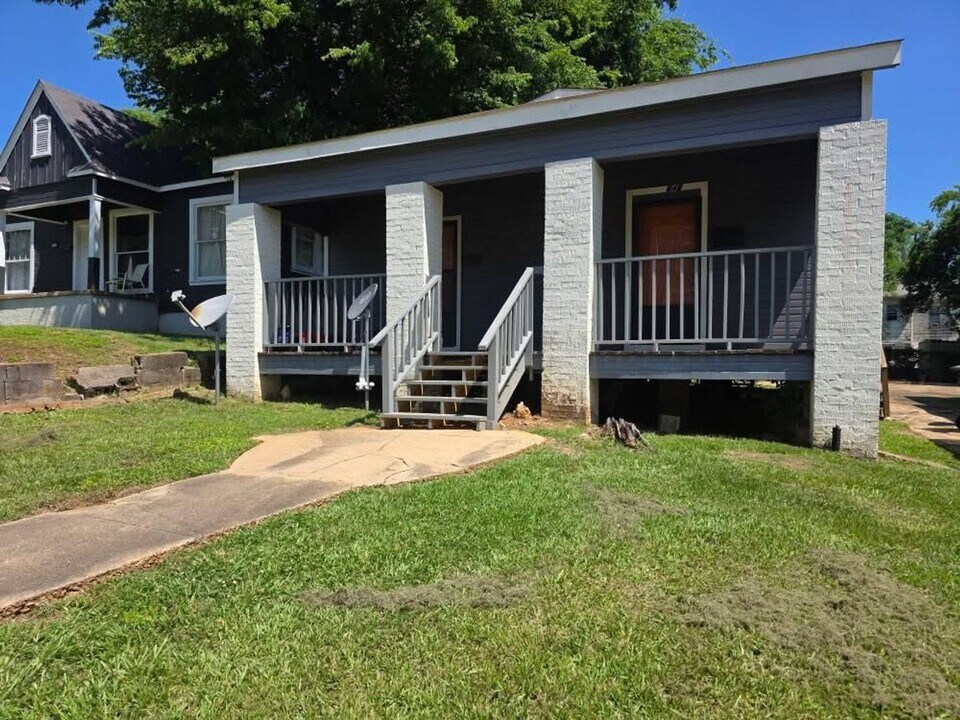 648 Wyandotte St in Shreveport, LA - Building Photo