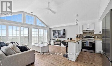59 Cedar Crest Beach Rd in Bowmanville, ON - Building Photo - Building Photo