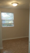 130 Glen Oak St in East Peoria, IL - Building Photo - Building Photo
