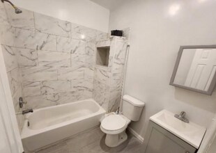 348 W Queen Ln in Philadelphia, PA - Building Photo - Building Photo