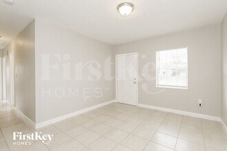 19241 NW 6th Ave in Miami, FL - Building Photo - Building Photo