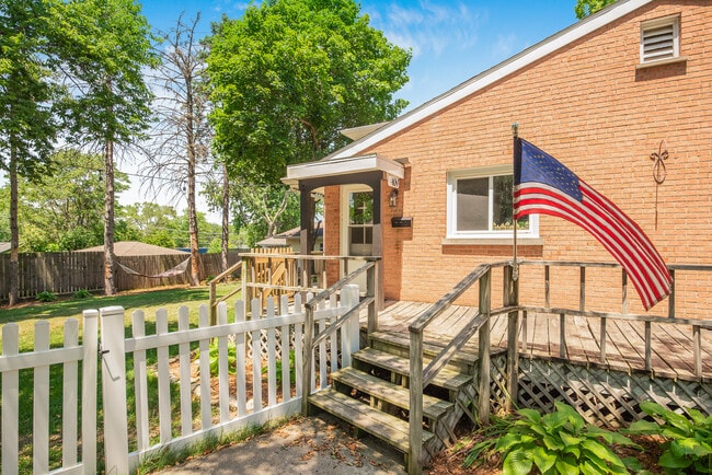 409 S Hamilton St in Lockport, IL - Building Photo - Building Photo