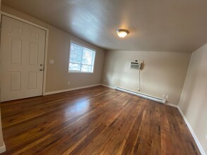 10620 E 14th Ave in Spokane Valley, WA - Building Photo - Building Photo