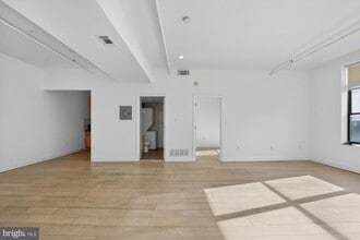 301 Spring Garden St in Philadelphia, PA - Building Photo - Building Photo