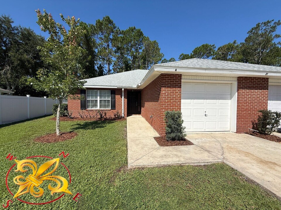 21 Karas Trail in Palm Coast, FL - Building Photo