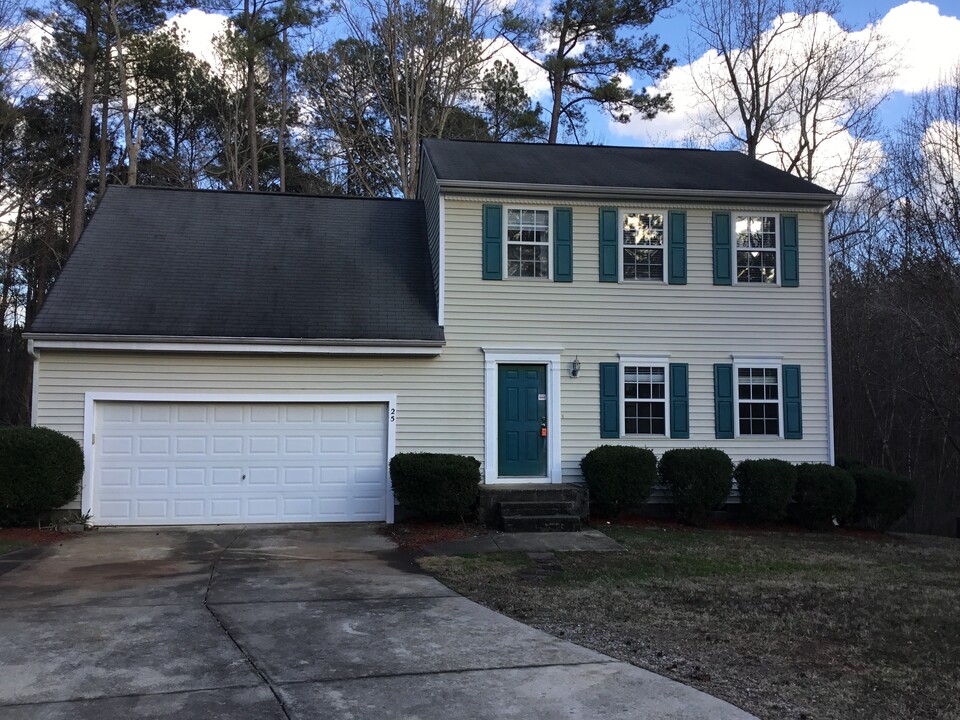 25 Bethel Ct in Youngsville, NC - Building Photo