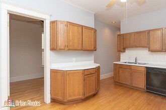 1721 W Nelson St in Chicago, IL - Building Photo - Building Photo