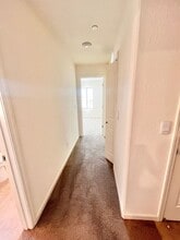 447 Castellana St in Los Banos, CA - Building Photo - Building Photo