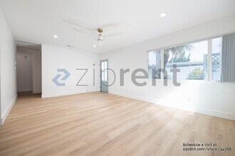 2018 Glasgow Ave in Encinitas, CA - Foto de edificio - Building Photo