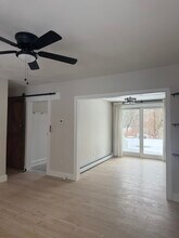 567 Thacher St, Unit 567 Thacher street FL1 in Attleboro, MA - Building Photo - Building Photo