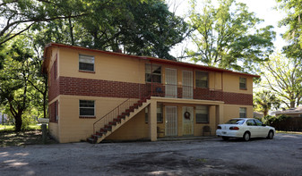 1372 W 1st St in Jacksonville, FL - Foto de edificio - Building Photo