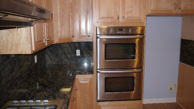 5560 Buffalo Ave in Van Nuys, CA - Foto de edificio - Building Photo