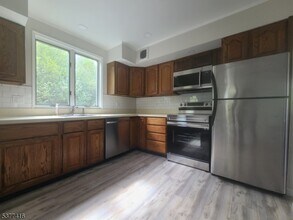 7 Foster St in Newton, NJ - Building Photo - Building Photo
