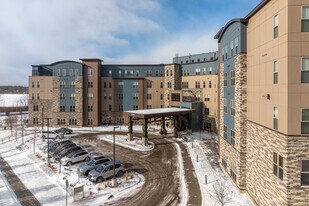 Flagstone in Eden Prairie, MN - Building Photo