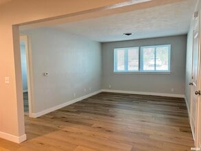 1646 W 42nd St in Davenport, IA - Building Photo - Building Photo