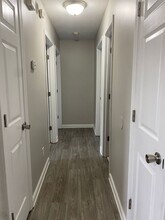 708 Carbondale Dr in Oak Grove, KY - Building Photo - Building Photo