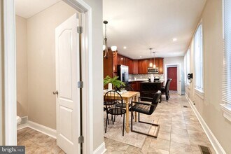 23 N Chester St in Baltimore, MD - Building Photo - Building Photo