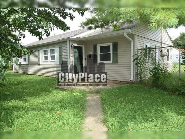 property at 2121 N Catherwood Ave